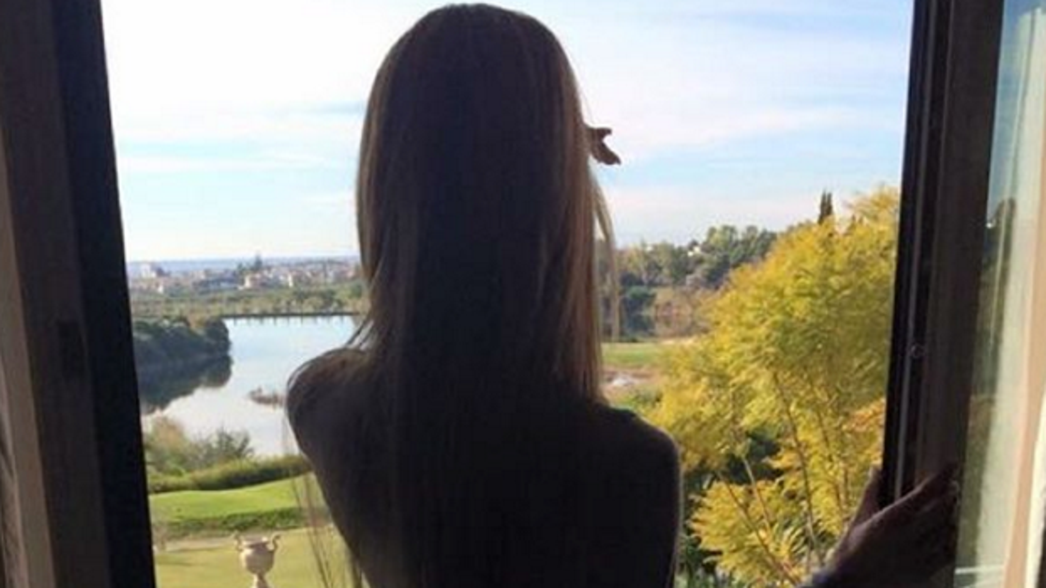 Sheniz Halils Sexy Instagram Photos