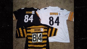 Steelers' Antonio Brown Rocks New 'Browns' Gear, Let's Go Cleveland!