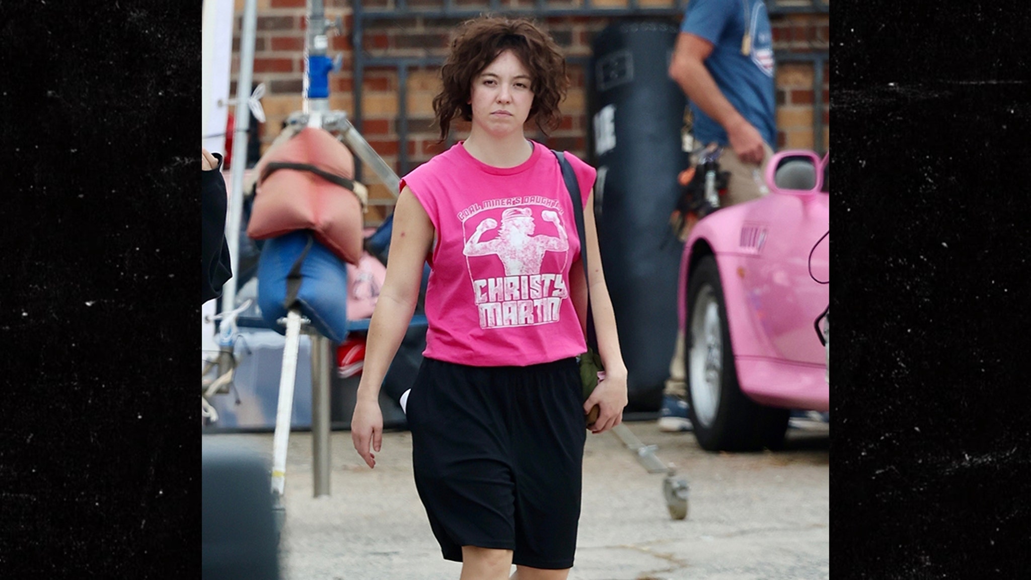 Sydney Sweeney Spotted in Pink Boxing Attire on Set of Christy Martin Biopic thumbnail