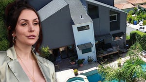 Courtney Stodden With Her New Woodland Hills Home