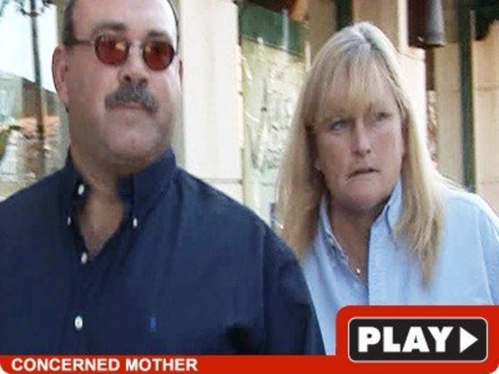 Debbie Rowe: Click to view!