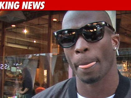 0329_ochocinco_BN_TMZ