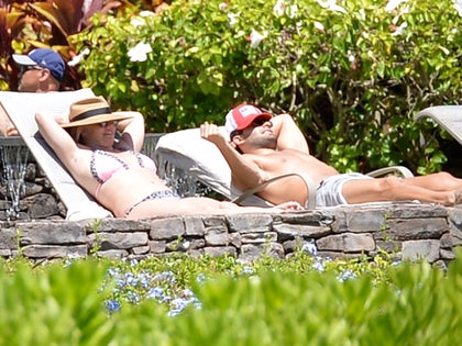 0625-britney-spears-sam-asghari-hawaii-vacation-primary