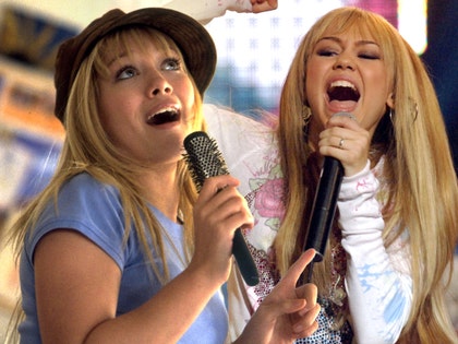 lizzie mcguire and hannah montana alamy 1