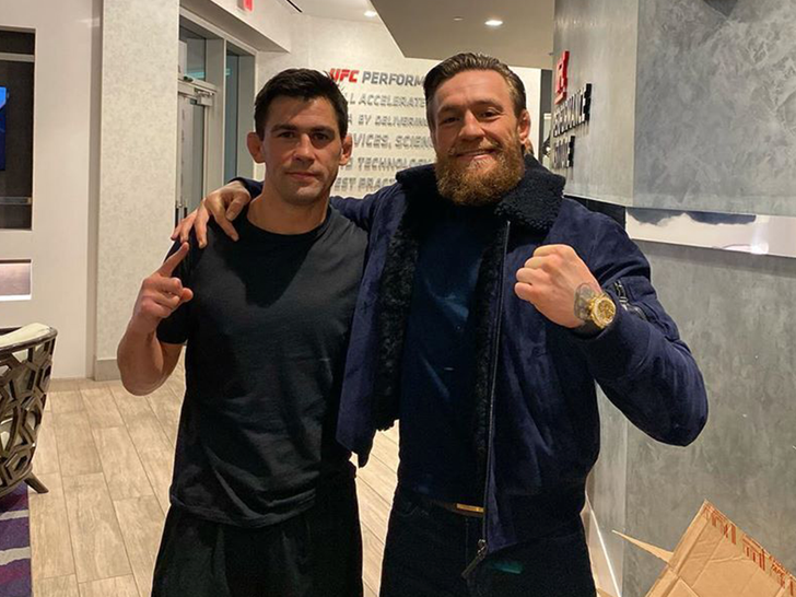 sub conor mcgregor Dominick Cruz no credit