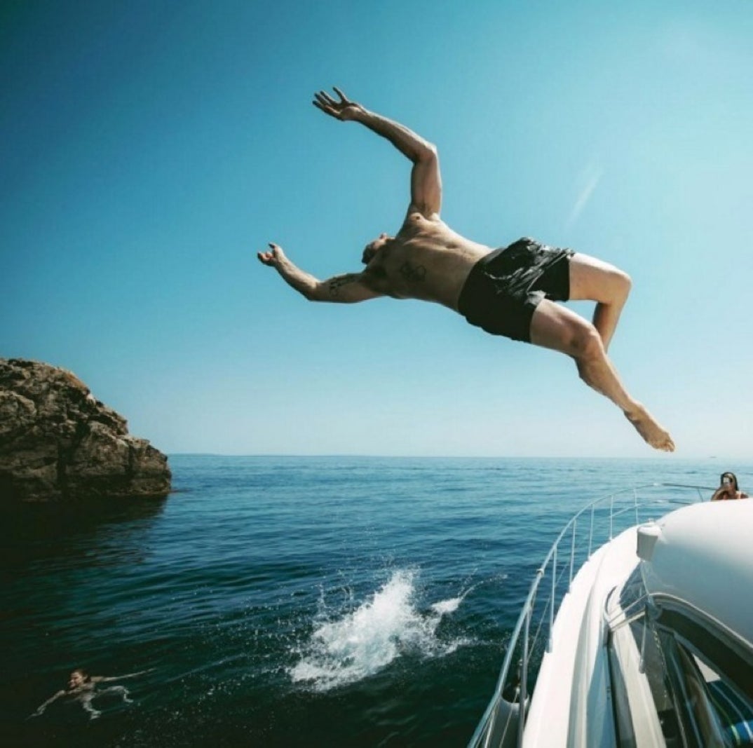 1110_diplo_sexy_snaps08