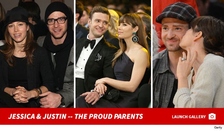 Jessica Biel & Justin Timberlake -- The Proud Parents