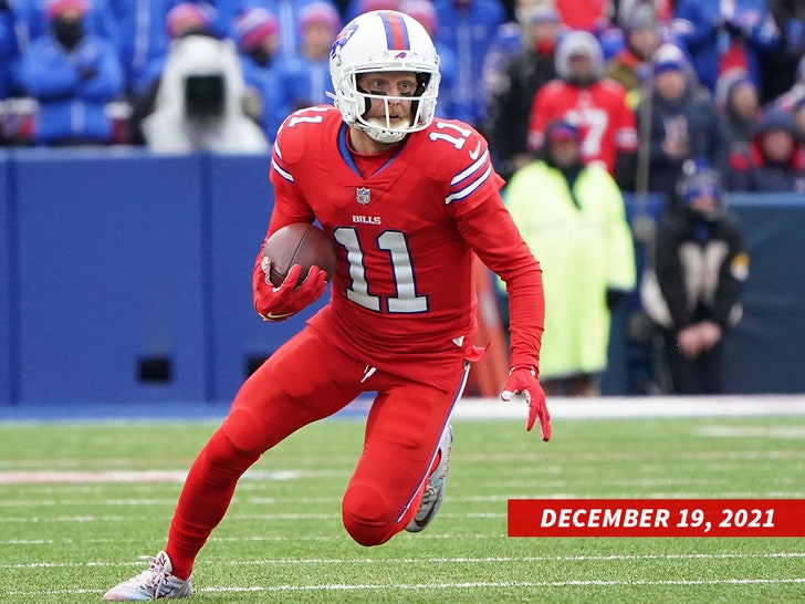 Bills' Cole Beasley Tests Positive For COVID-19, Out 10 Days