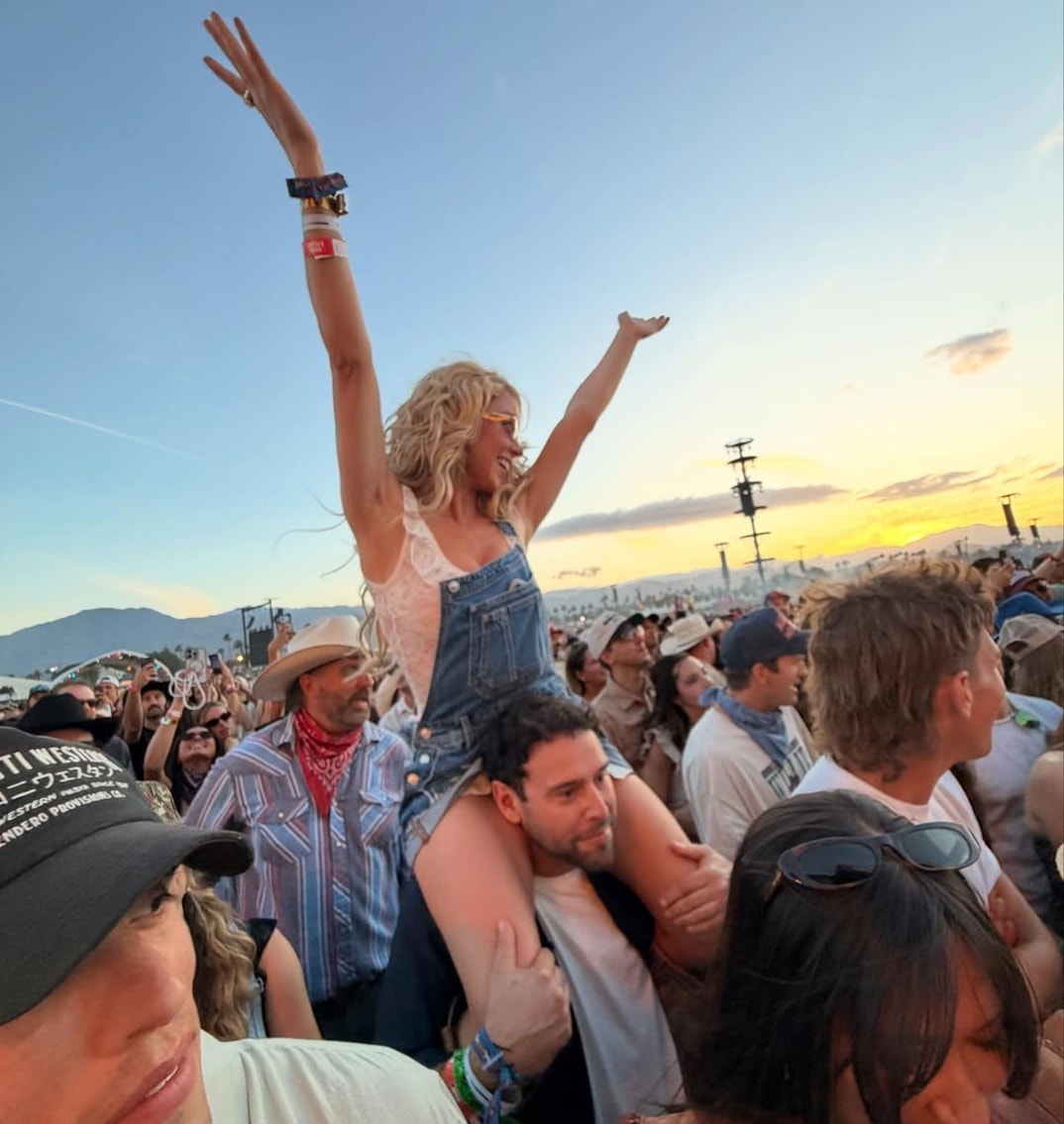 Sydney Sweeney Scooter Braun Stagecoach 3