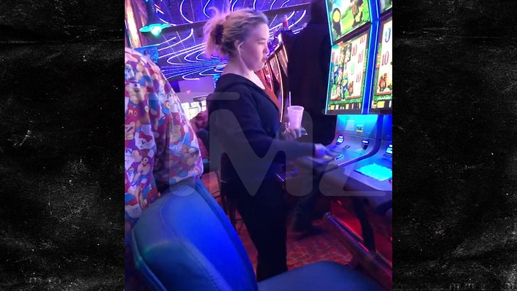 Mama June Hits Casino with BF, Looking for Black Friday Magic