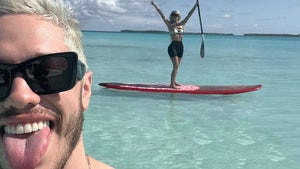 Kim Kardashian And Pete Davidson's Hot Vacation Selfies