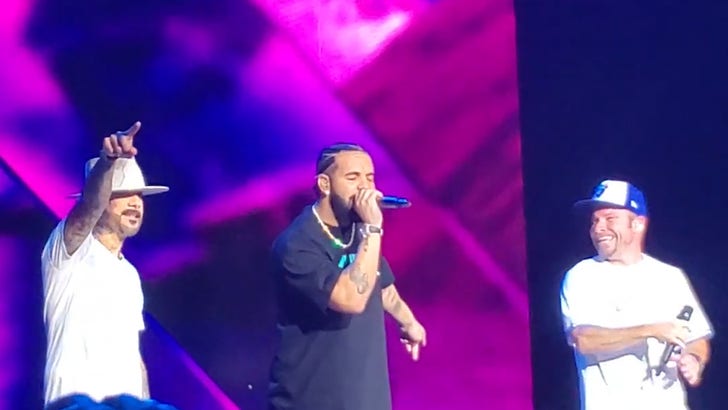 Drake Joins Backstreet Boys to Perform “I Want It That Way” in