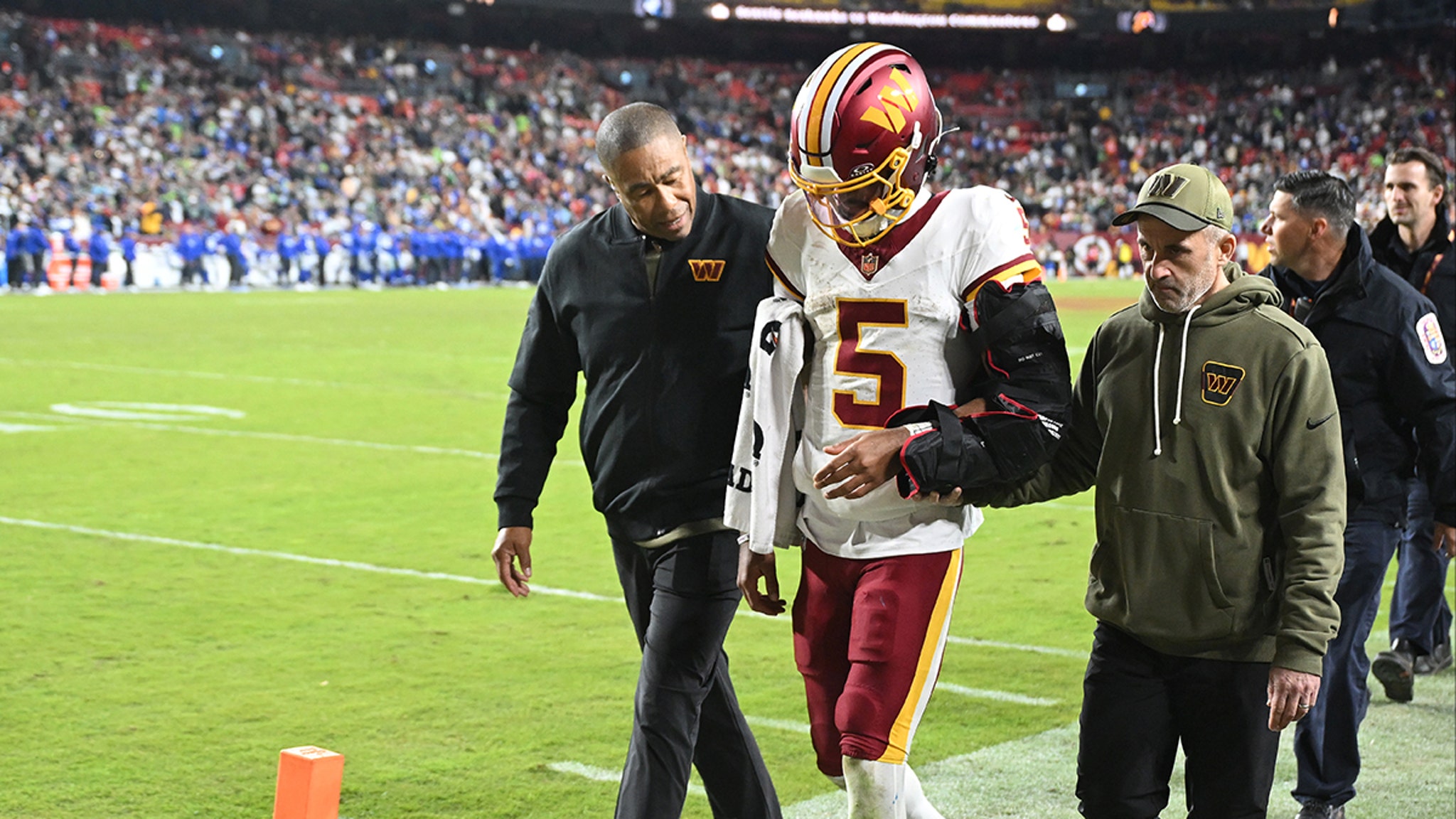 Jayden Daniels Suffers Gruesome Elbow Injury During 'Sunday Night Football'