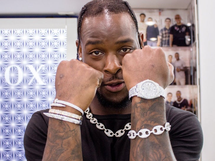 Le'Veon Bell Replaces Stolen Jewelry In $300,000 Shopping Spree