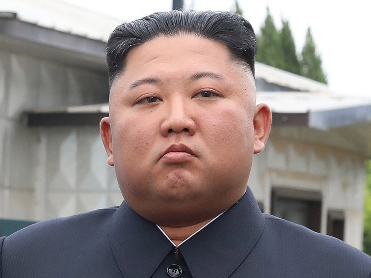 Kim Jong-un Body Double Theory Seems Bogus, Side-By-Side is Fake