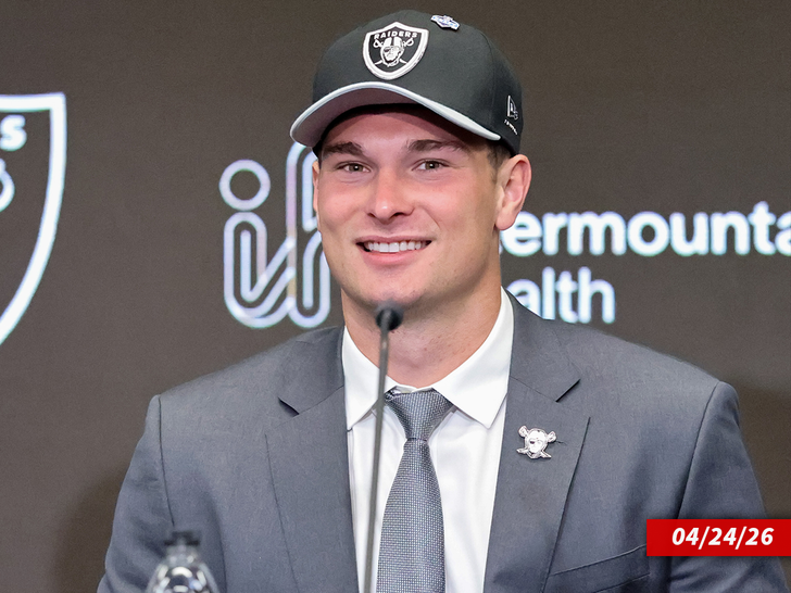 fernando mendoza sub getty 2