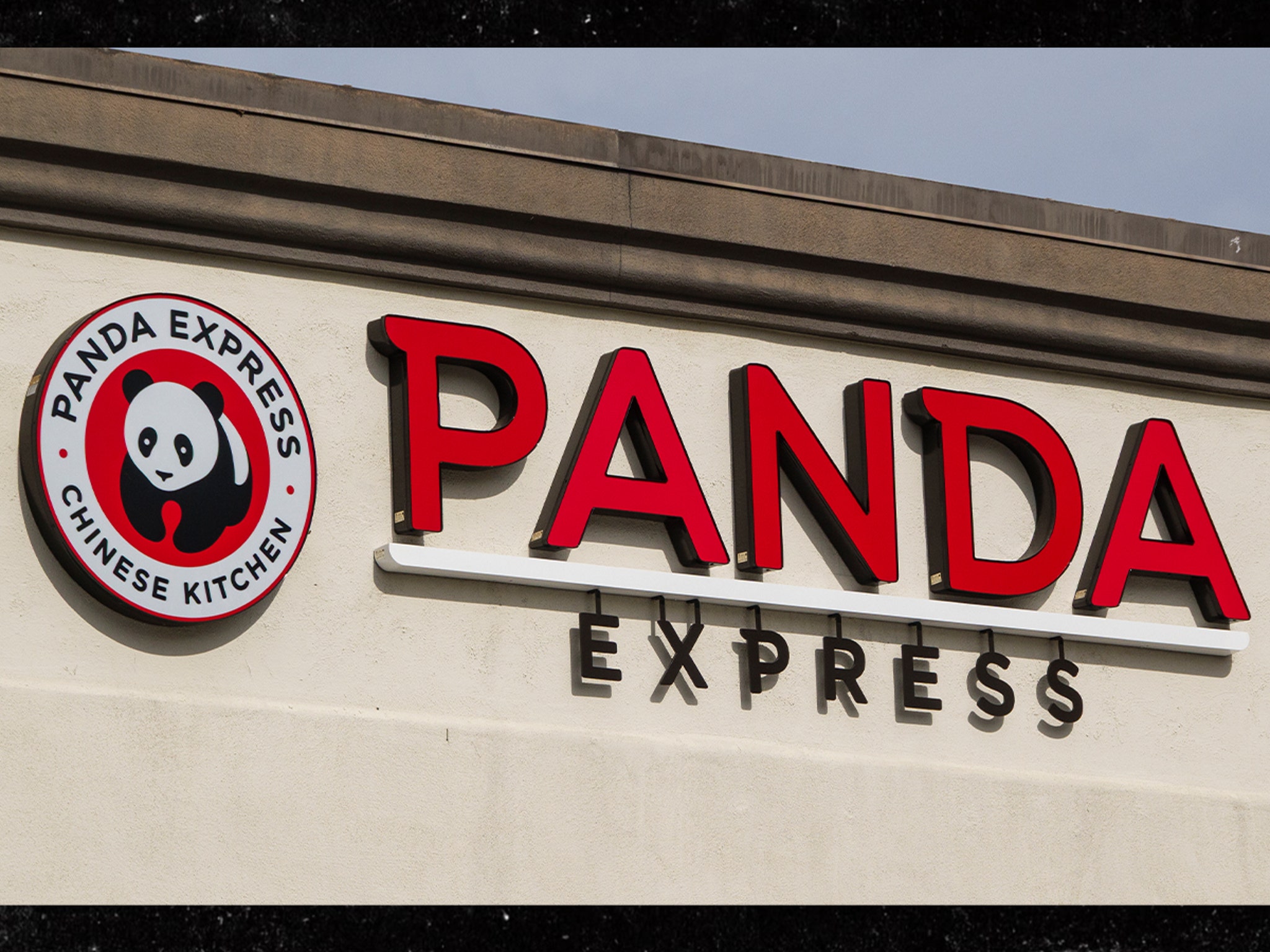 tmz.com - TMZ Staff - Panda Express Employee Stands Over Food While Cleaning Fryer