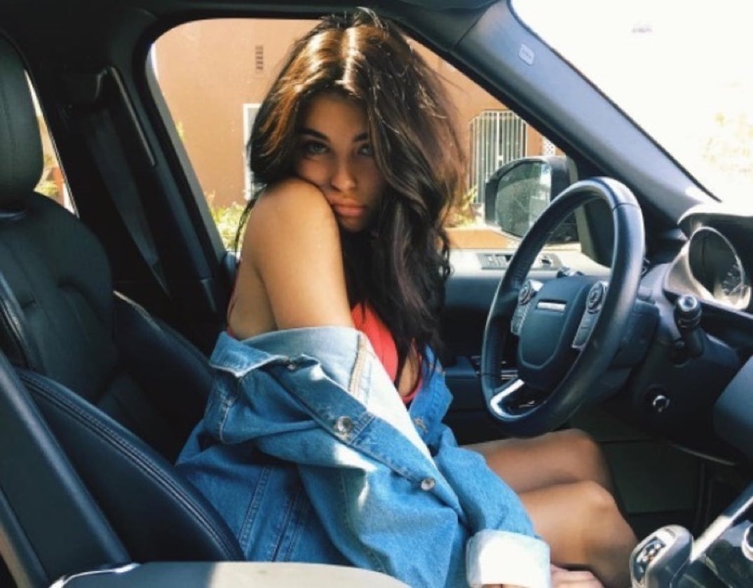 0407_madison_beer_hot_06