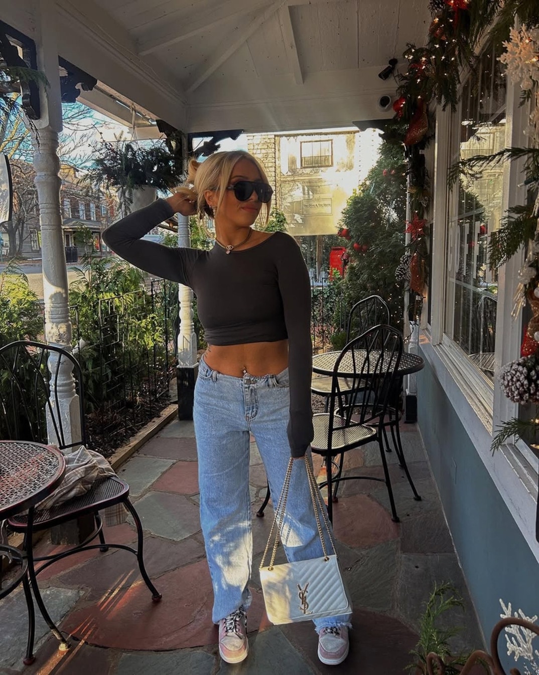 Chloe Calandra Hot Shots 18