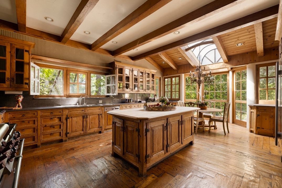 Jean Harlow Estate 11