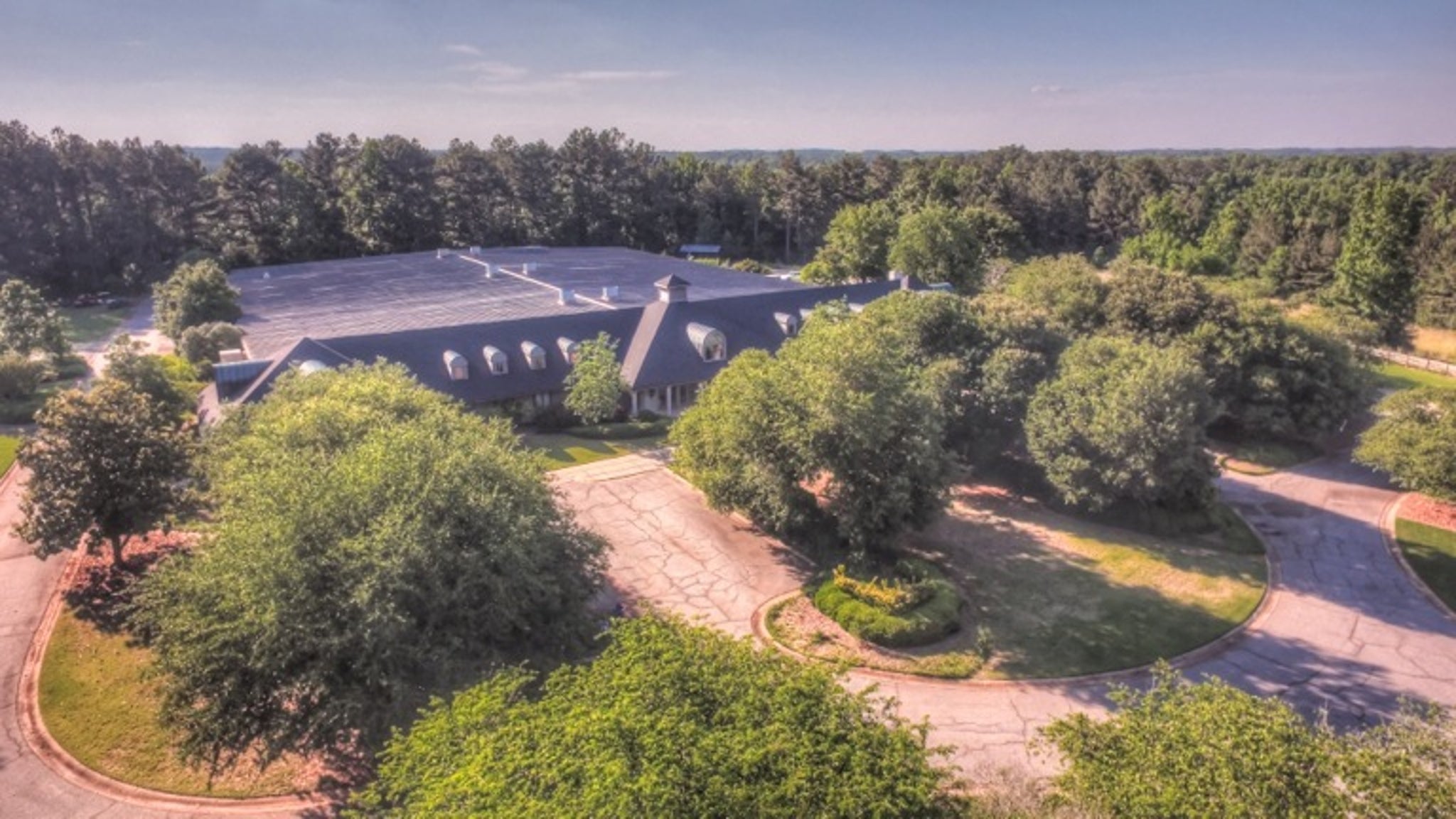 Kenny Rogers' Estate For Auction