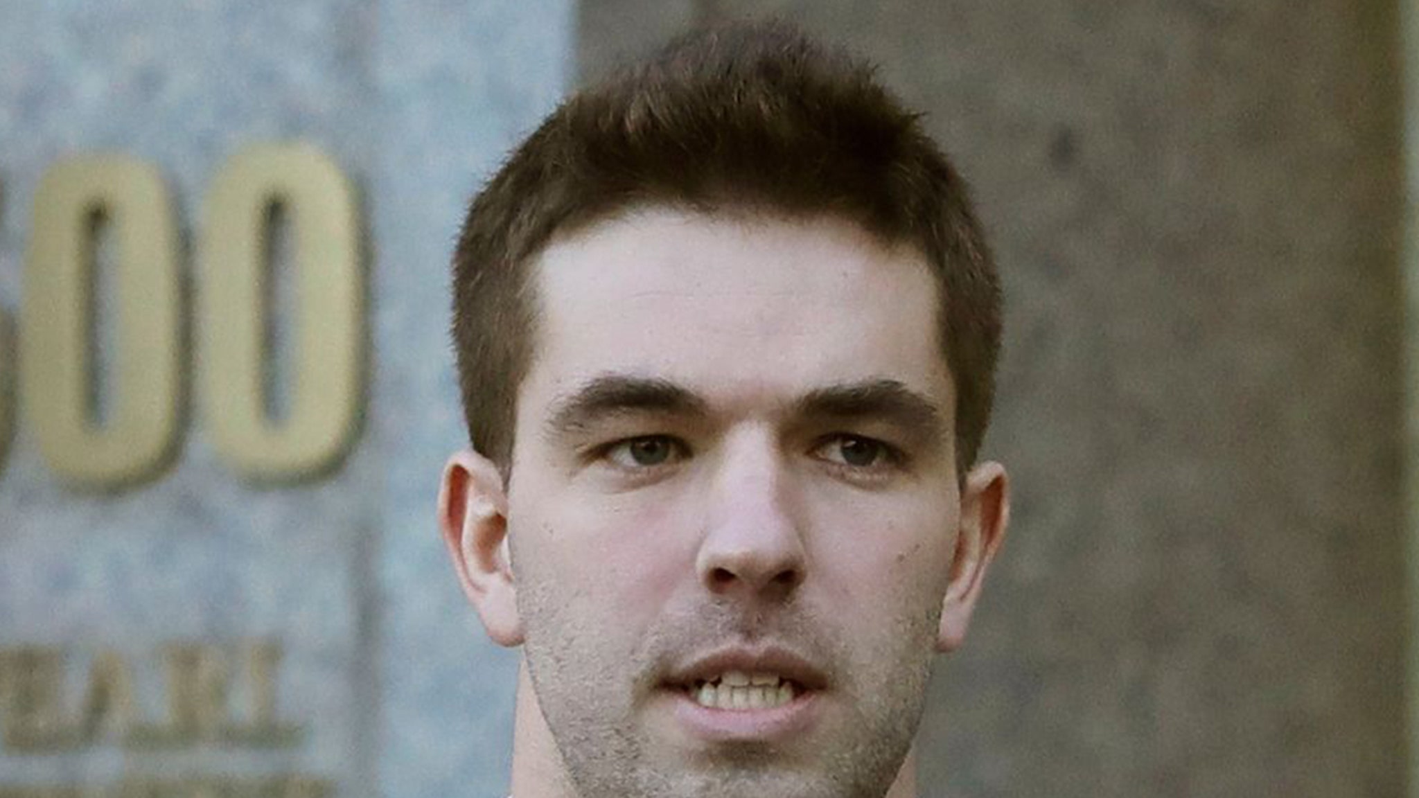 Fyre Festival Organizer Billy McFarland Released From Prison thumbnail