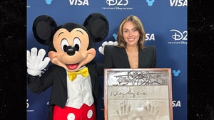 miley cyrus d23