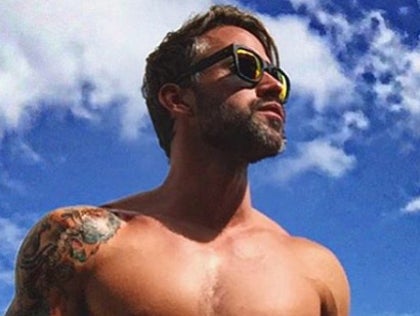 0712_gay_bachelor_thumb