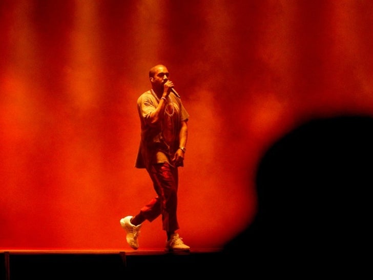 Kanye West's Performance Photos