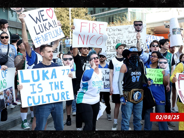 Fans de Angry Mavericks Sub Getty Swipe