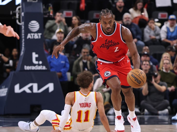 Kawhi Leonard Playing On The Clippers 1