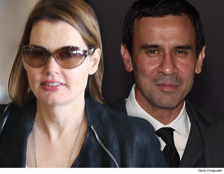 Geena Davis Says in Divorce Case She and Husband Consciously :: 0905-geena-davis-reza-jarrahy-tmz-neutral-getty02-3