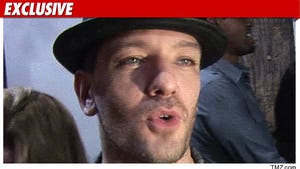 JC Chasez Scares Off Suspect in Attempted Burglary