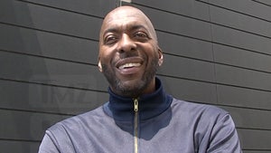 John Salley Defends Kyrie Irving's COVID Vaccine Stance, He's A Thinker!