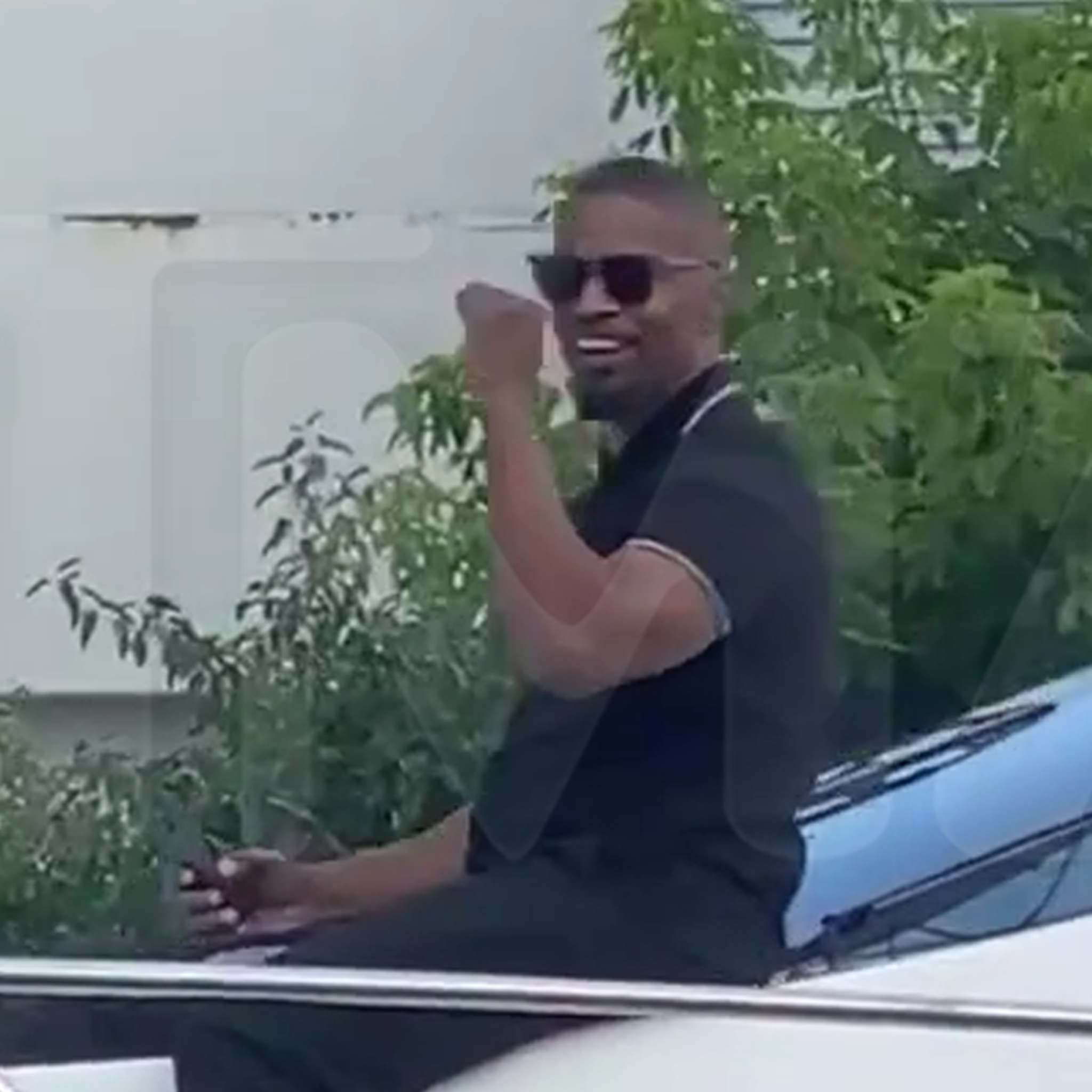 More Video of Jamie Foxx Waving to Fans, First Sighting Since