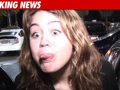 0105_miley_cyrus_TMZ_BN