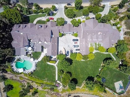 0309-jennifer-lopez-house-sold-hidden-hills-primary