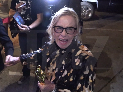 031626 amy madigan ed harris kal