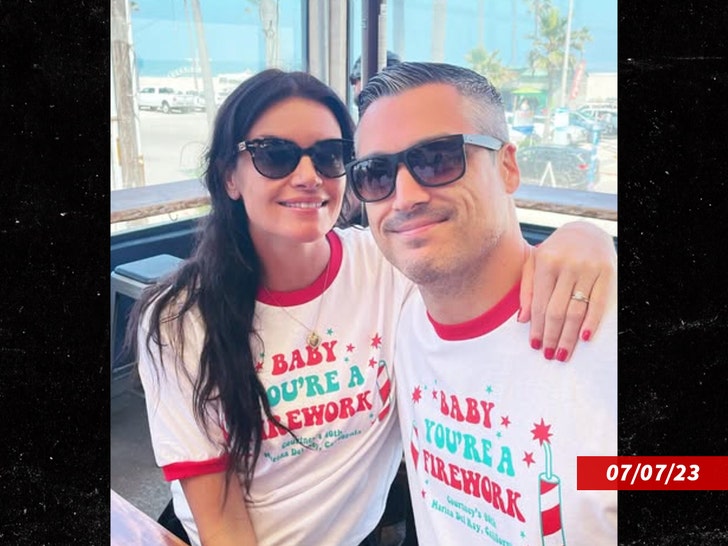 sub-Courtney-Robertson-Humberto-Preciado-ig-2