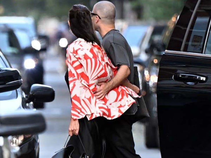 0715-Katie-Holmes-Second-Date-New-Man-Sub3