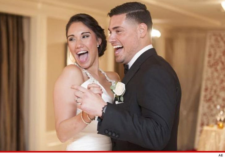 Married at First Sight' Couple -- Till Death Threats Do :: 0615-married-at-first-sight-ae-6