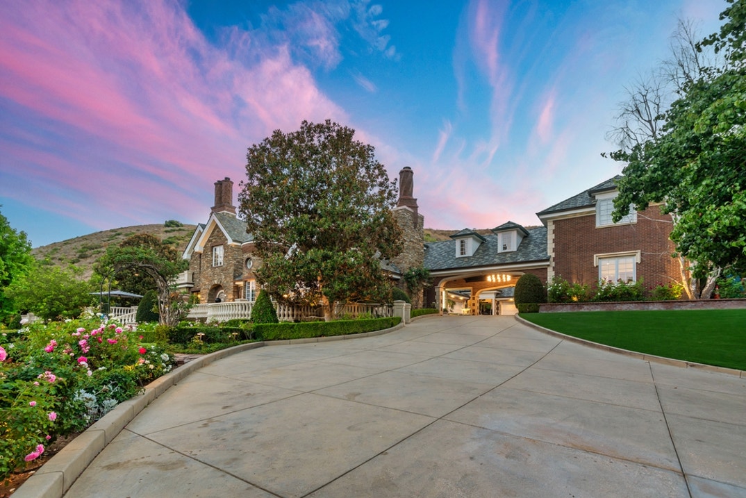 The Miz Westlake Village Home photos 7