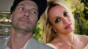 Kevin Federline to Britney Spears,  Approve Move to Hawaii or I'll Take You to Court
