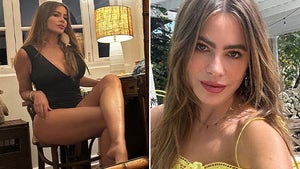 Sofia Vergara Sexy Snaps On Tropical Vacay