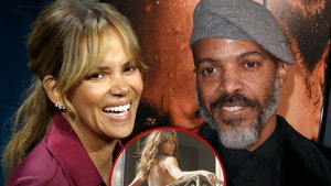 Halle Berry Poses Fully Nude on Balcony for Mother's Day
