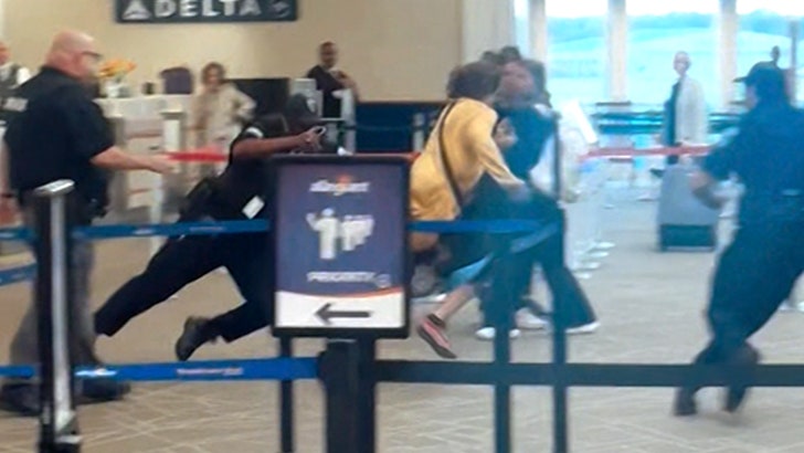 Delta Airlines Customer Filmed Losing Her S*** at Georgia Airport