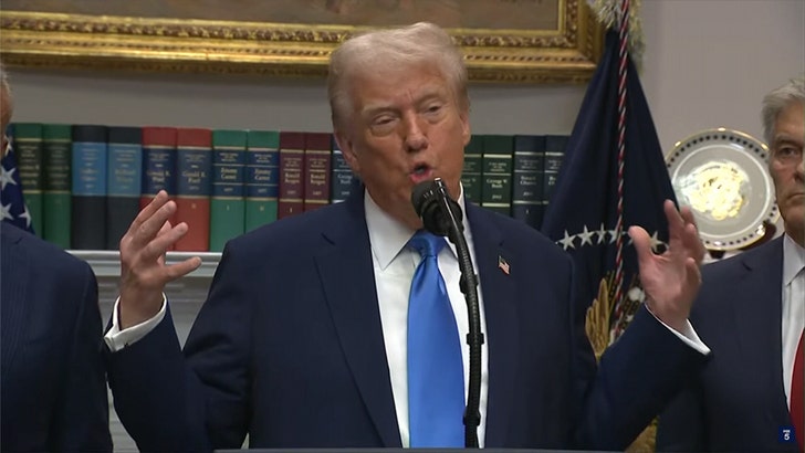 Donald-Trump-Atism-thllenol-KL-09-23-2025