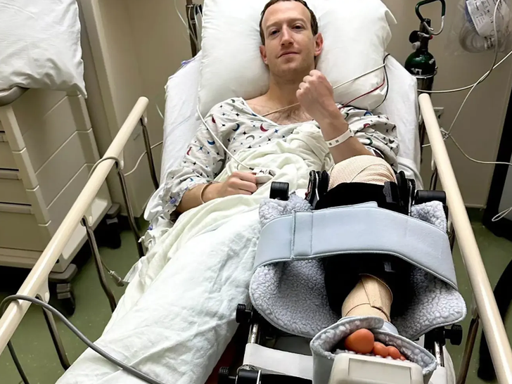 Mark Zuckerberg tore his ACL during MMA training earlier this month