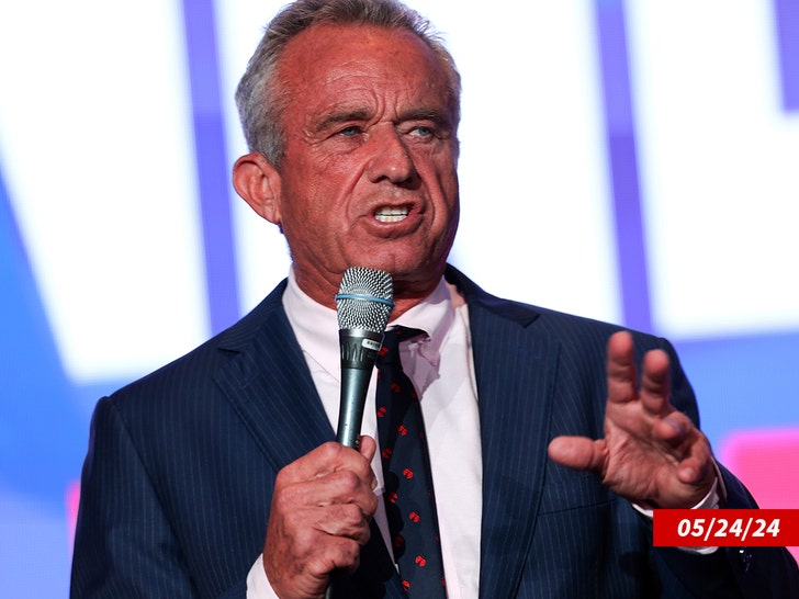 Robert F. Kennedy Jr. Delivers Speech in Phoenix, Expected to End