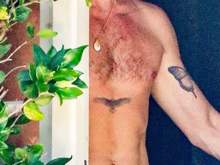 0708-Shawn-Mendes-New-Tatto-SUB-1